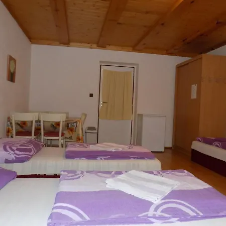 Ferencikova 2*