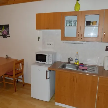 Ferenčíková 2* Nové Hrady
